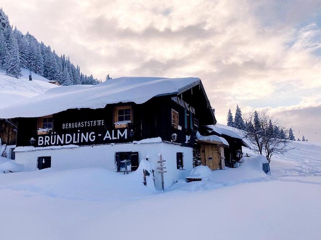 Bruendling-Alm Berggasthof Auf 1167M Auf Dem Hochfelln Hotel Bergen  Ngoại thất bức ảnh